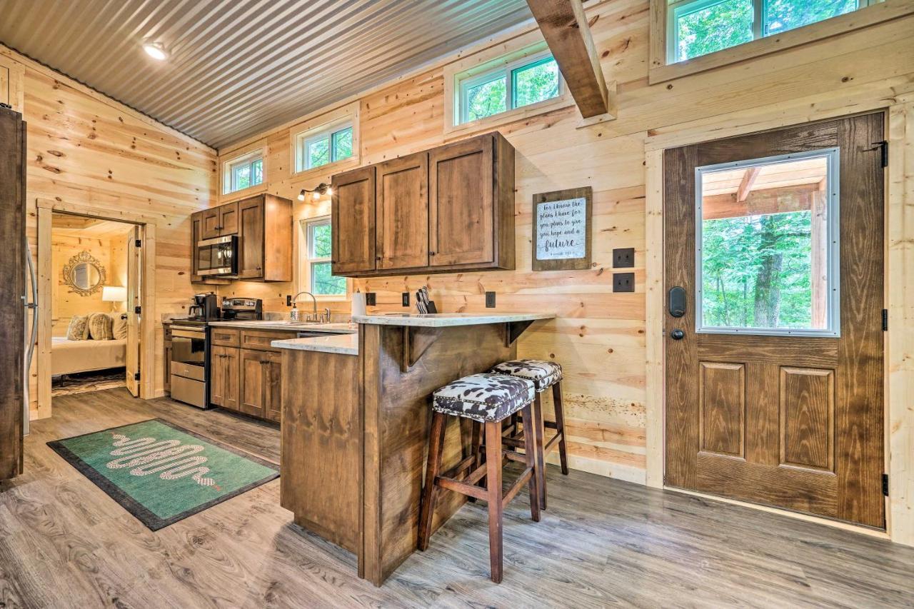 Stylish Cabin By Beavers Bend Hot Tub And Fire Pit Broken Bow Exterior photo